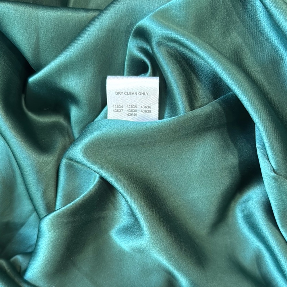 R.S.V.P. SUGARLIPS Enamored Off The Shoulder Ruffle Dress Curve Size Small - Picture 5 of 10
